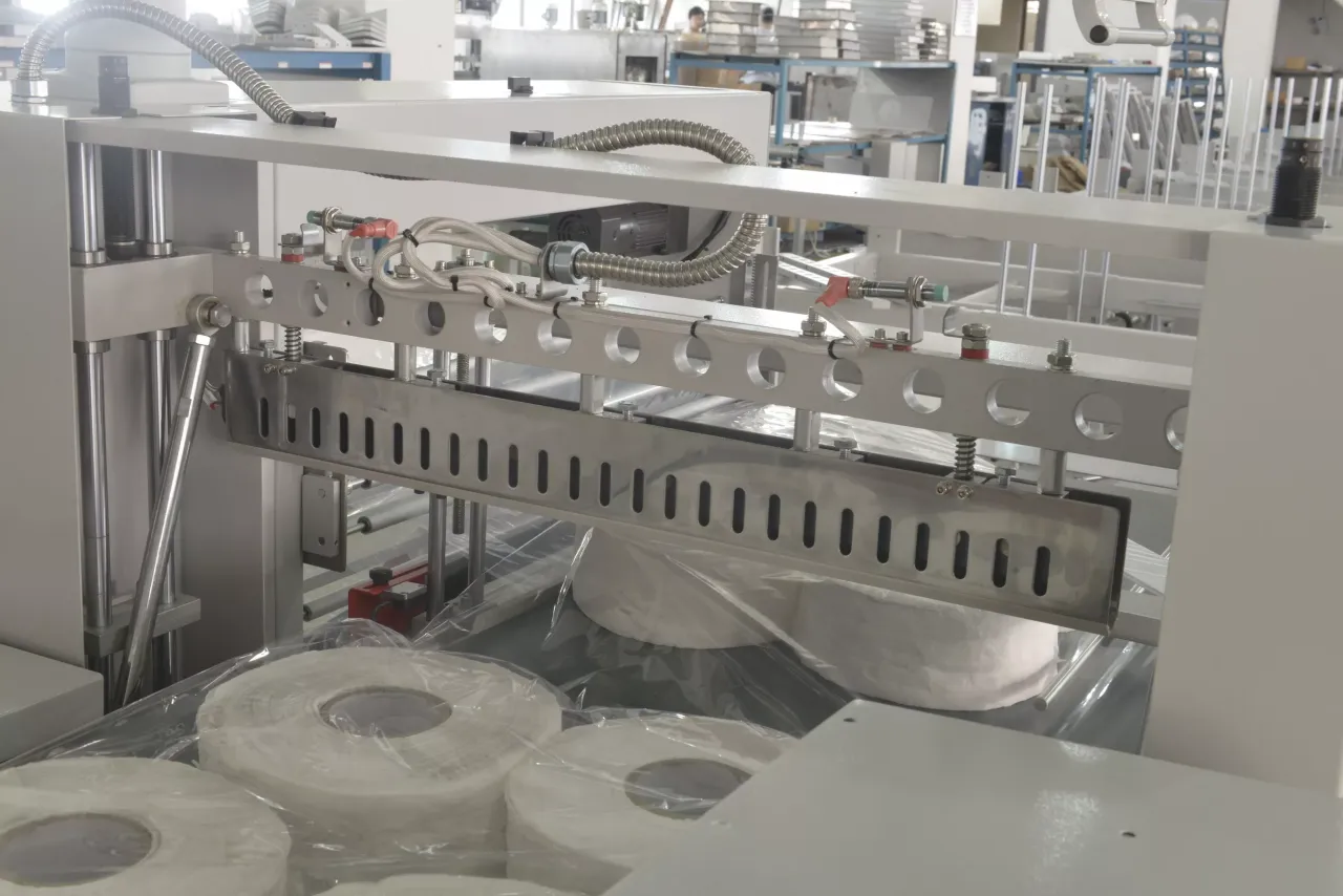 GB-600 热收缩包装机