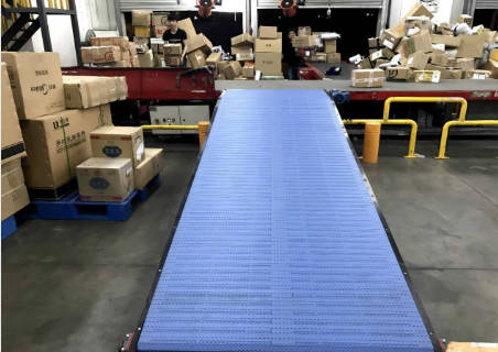  模组带爬坡输送机