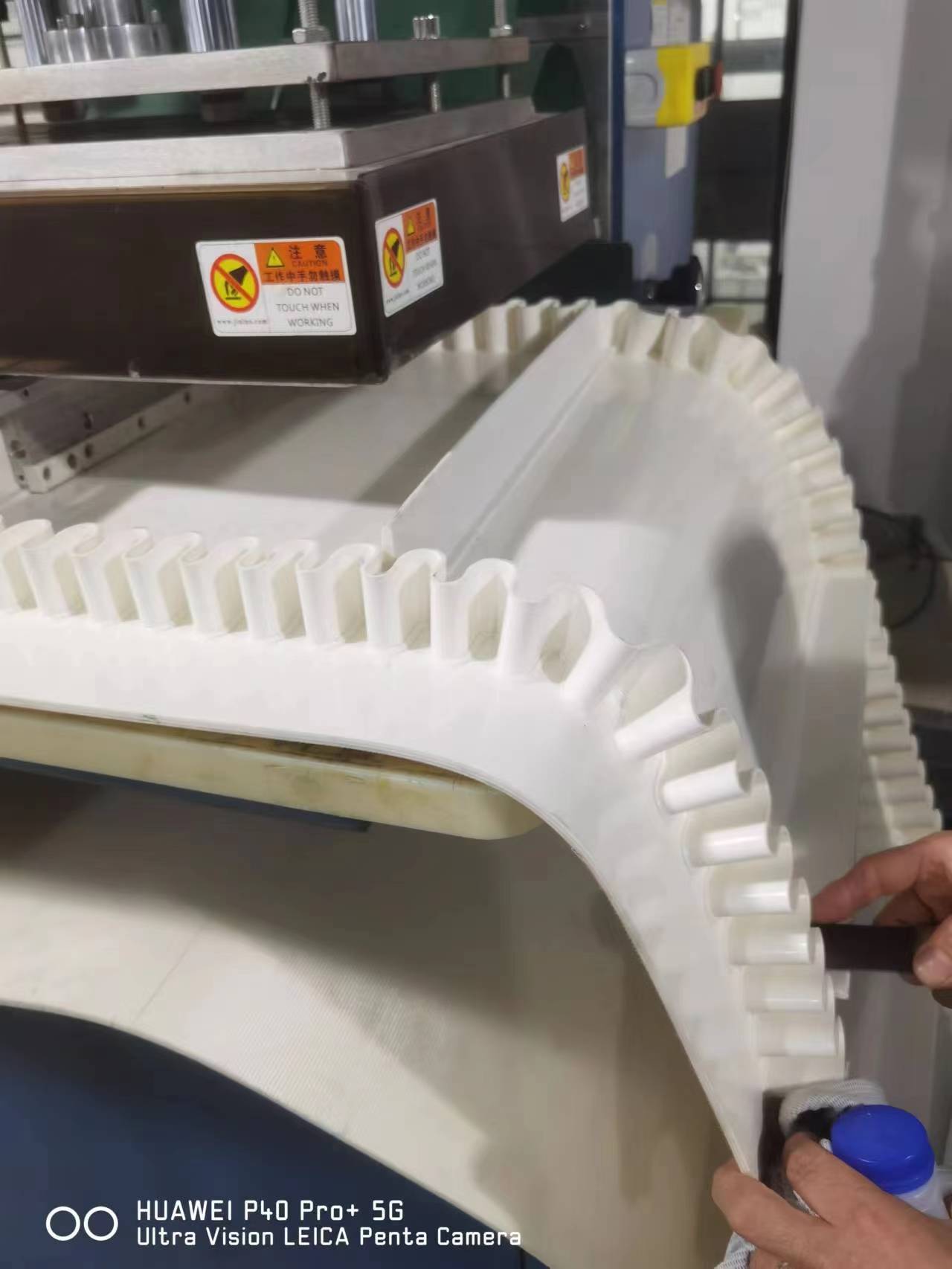 大斜角，裙边输送带