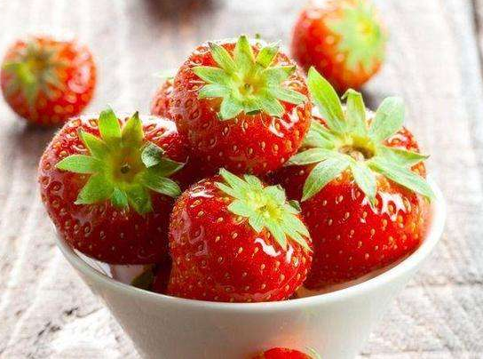 草莓多酚