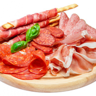 New outbreaks linked to Italian style meats; one third of patients hospitalized