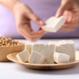 Soy does not raise risk of estrogen-related cancers, says USDA-funded study