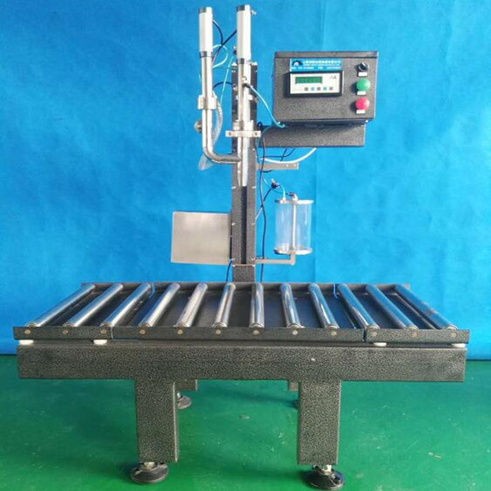 Weighing filling machine