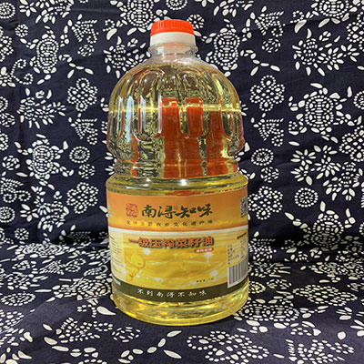 一级压榨菜籽油1.8L