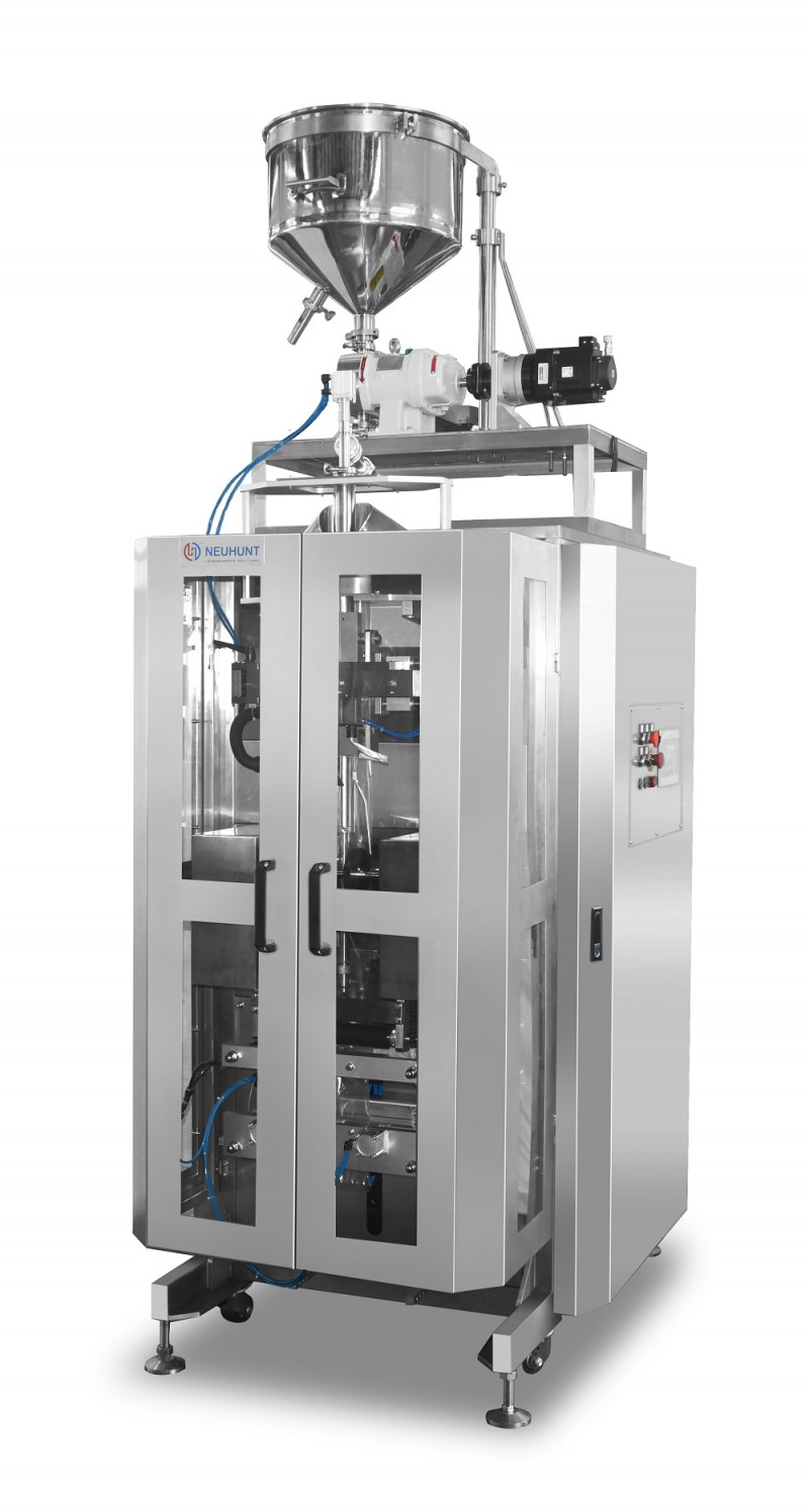Beach-side seal automatic liquid and paste packaging machine