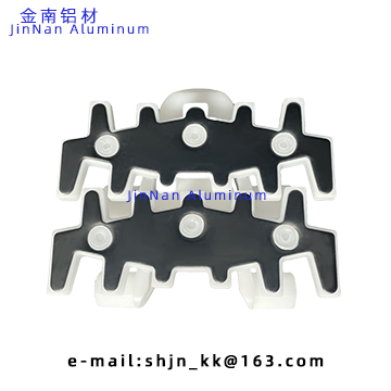 Stainless steel top chain plate for flexible chain transport aircraft