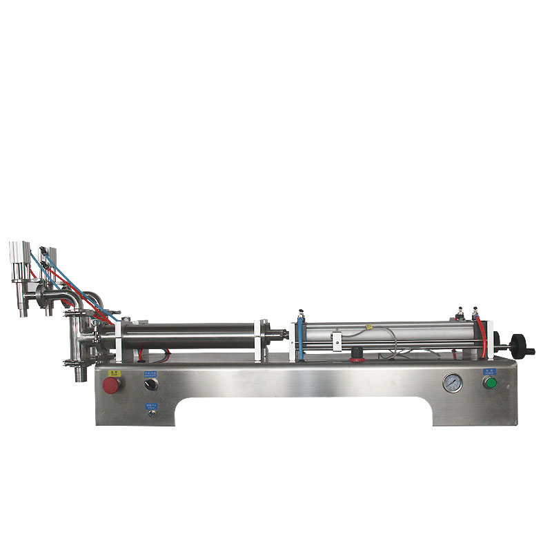 Horizontal liquid filling machine