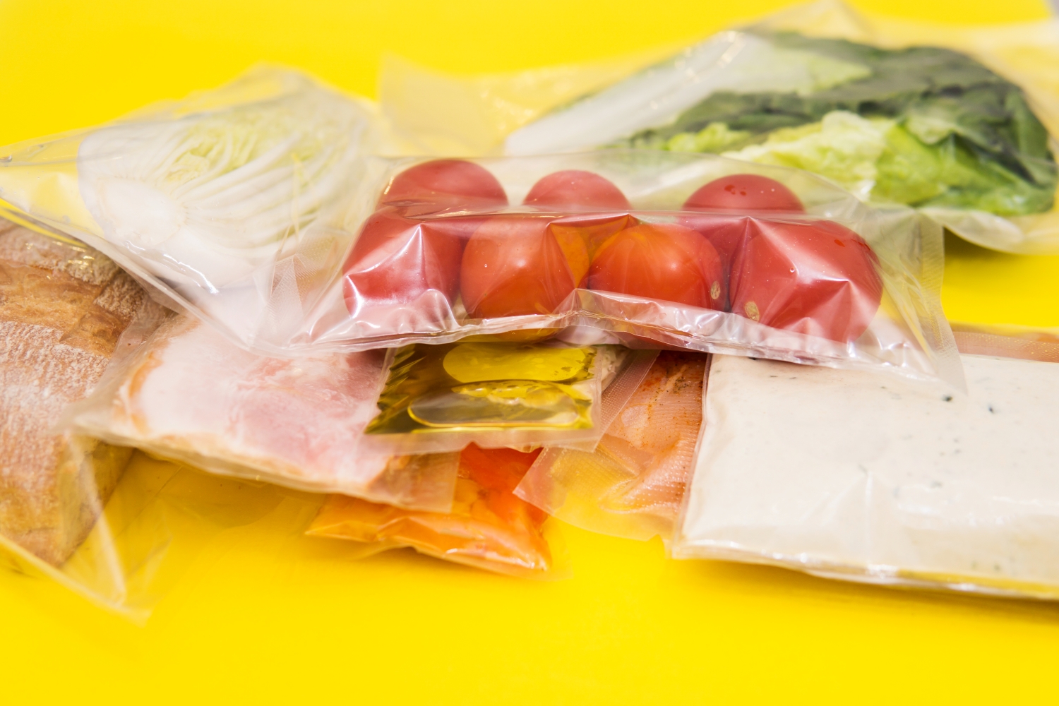 食品包装的绿色革命：纤维素基食品保鲜纸如何实现“锁鲜”与“自洁”？